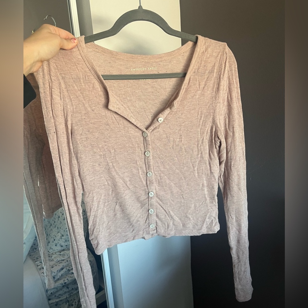 American eagle light pink button down long sleeve
